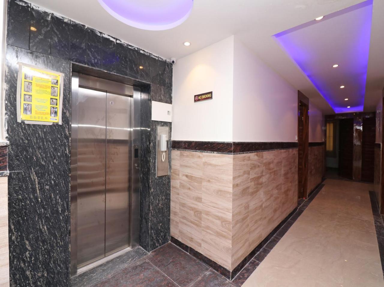 Olivia Entrance Delhi Airport Mahipalpur Hotel New Delhi Exterior photo