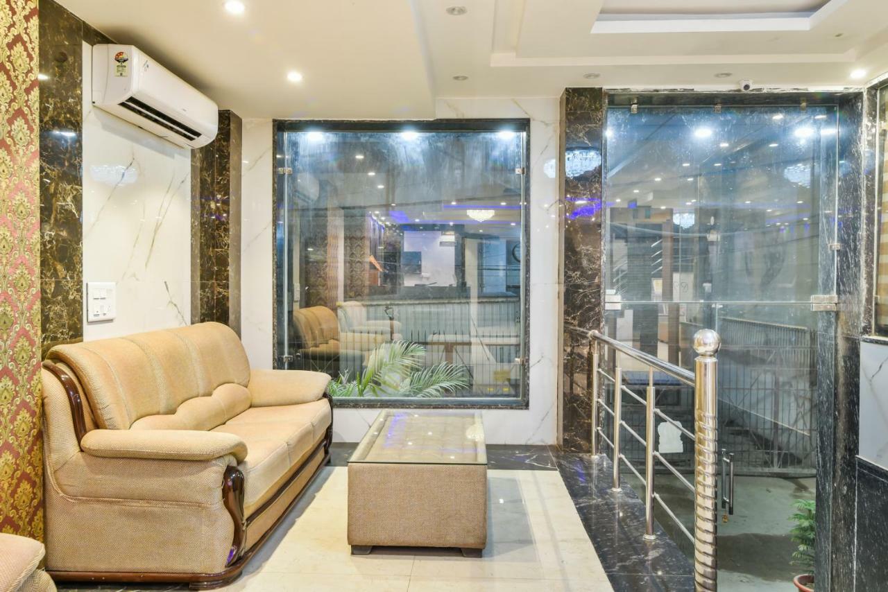 Olivia Entrance Delhi Airport Mahipalpur Hotel New Delhi Exterior photo