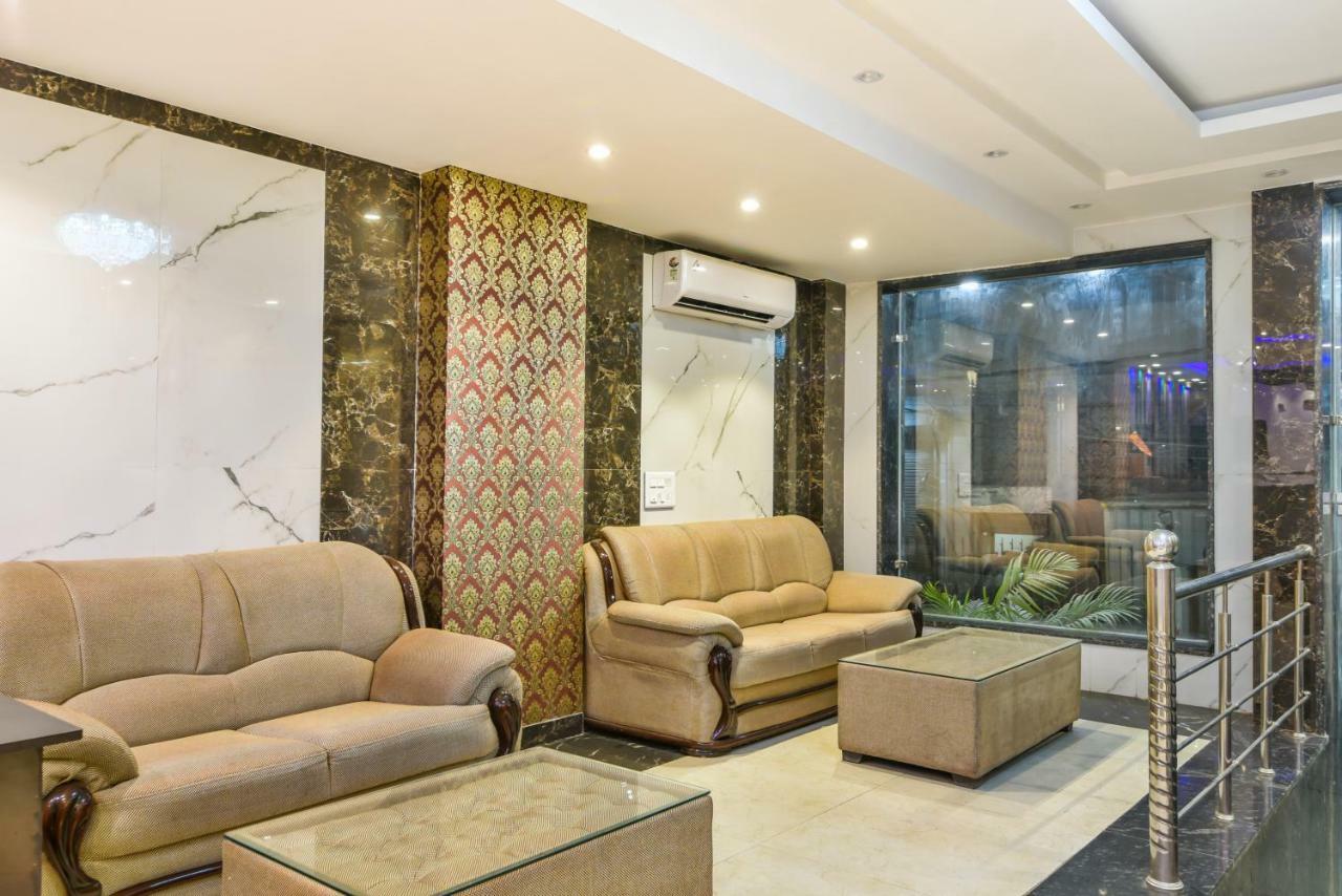 Olivia Entrance Delhi Airport Mahipalpur Hotel New Delhi Exterior photo