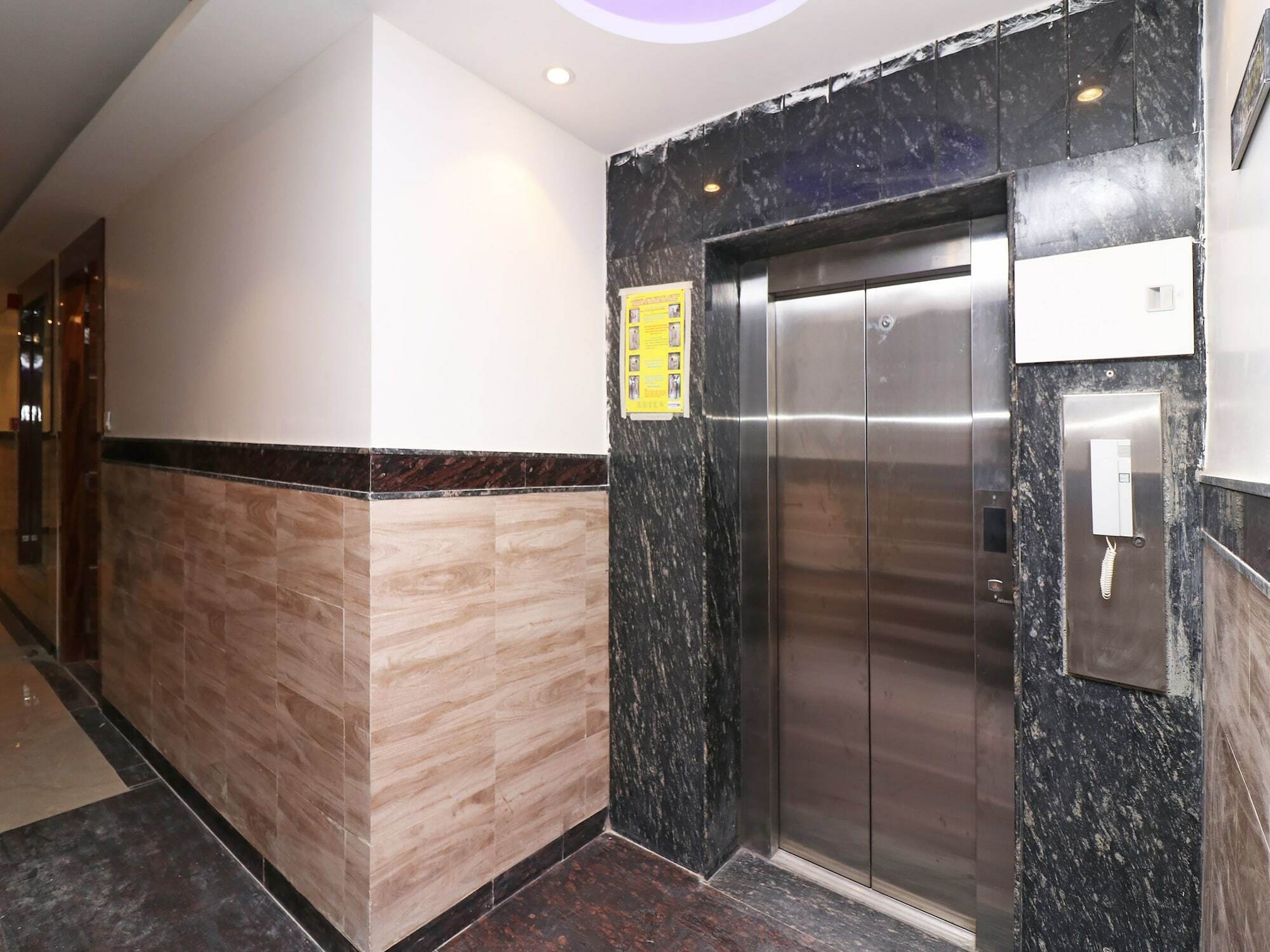Olivia Entrance Delhi Airport Mahipalpur Hotel New Delhi Exterior photo