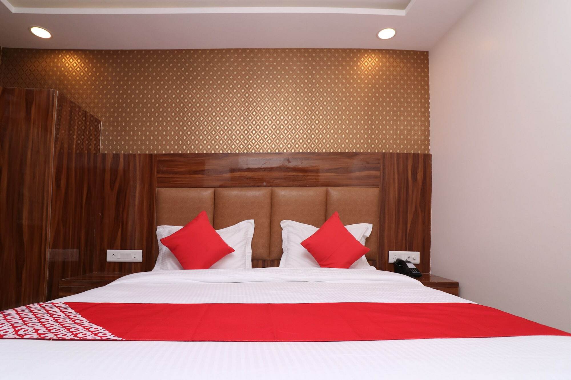 Olivia Entrance Delhi Airport Mahipalpur Hotel New Delhi Exterior photo