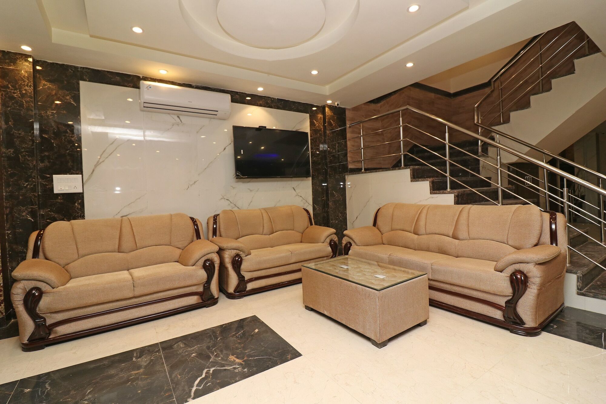 Olivia Entrance Delhi Airport Mahipalpur Hotel New Delhi Exterior photo