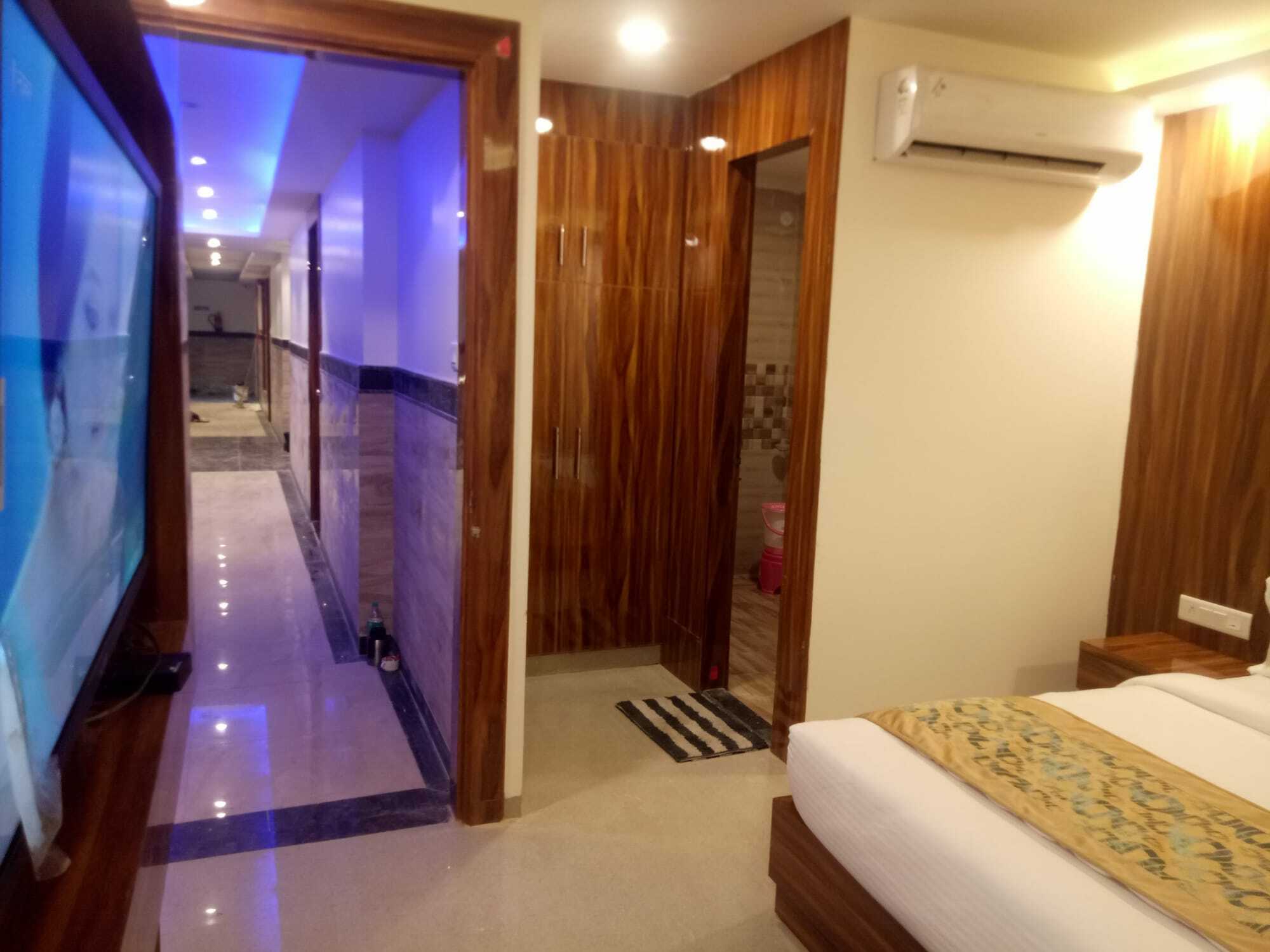 Olivia Entrance Delhi Airport Mahipalpur Hotel New Delhi Exterior photo